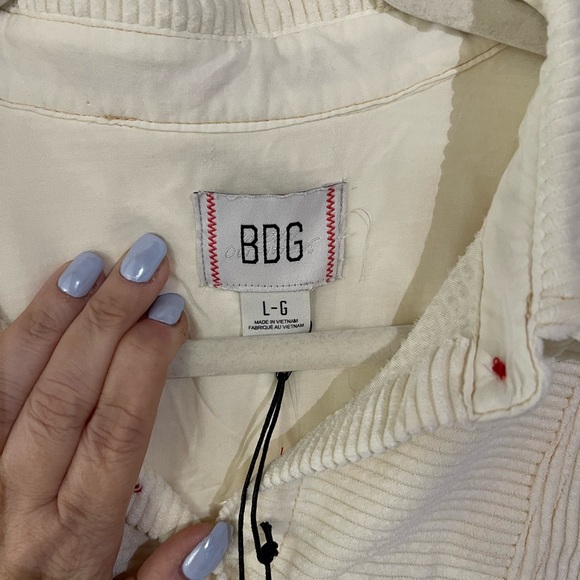 Urban Outfitters BDG Charly Corduroy Button-Down Shirt/Jacket, size L, Cream - Picture 8 of 14
